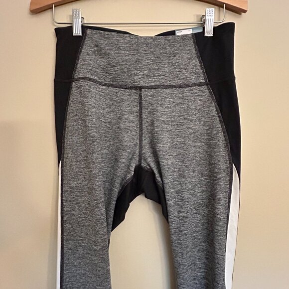 NWT Tek Gear Women's High Rise Athletic Legging Size Large Black White - Picture 10 of 16